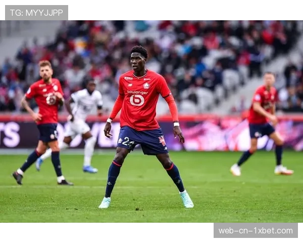 法甲联盟讨论下赛季启用“挑战式”VAR新规的可能性，以平衡比赛流畅性与判罚准确性